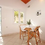 Podspilje 8915a Апартаменты Вис